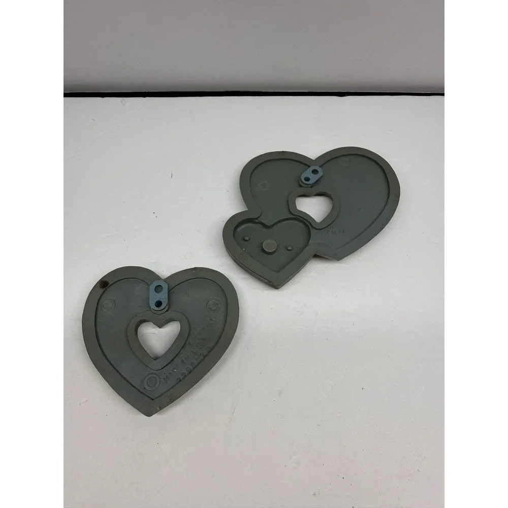 Vintage Syroco Heart Wall Plaques Set of 2 Faux Wood Sage Green 1976 1977 USA
